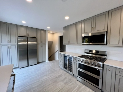 This Naperville kitchen remodel showcases a contemporary design with expert remodeling services, premium materials, and a layout