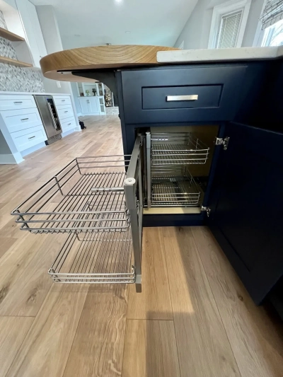 Blind corner cabinet organizer